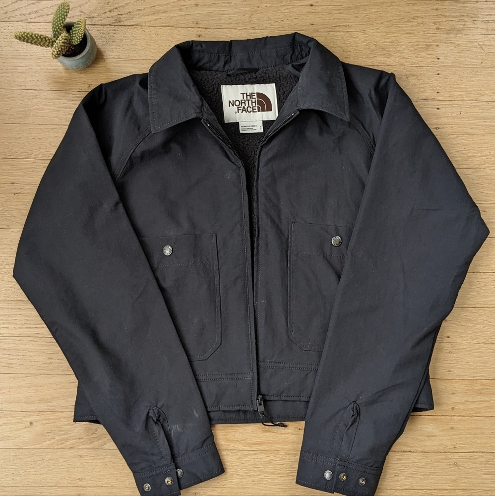 The North Face cropped water resistant Sherpa lined zip up jacket with collar